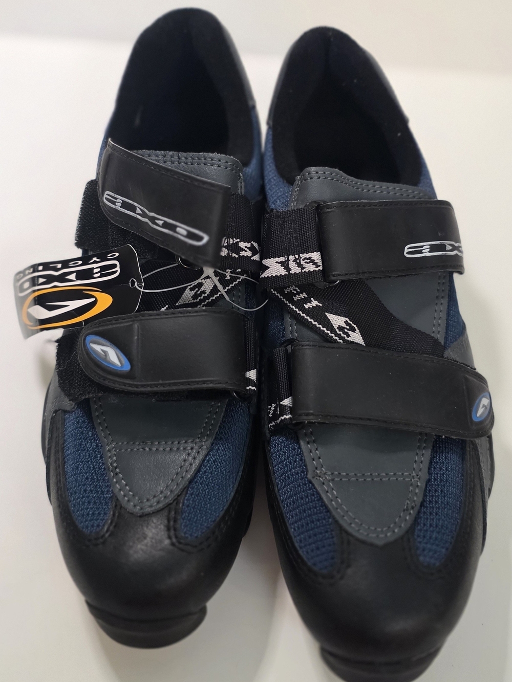 Men’s Athletic Cycling Shoes in Blue and Black with Dual Straps